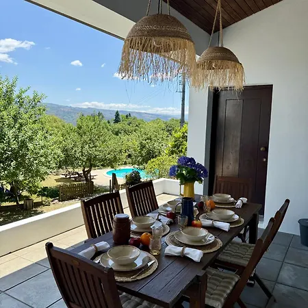 Casa Mos *